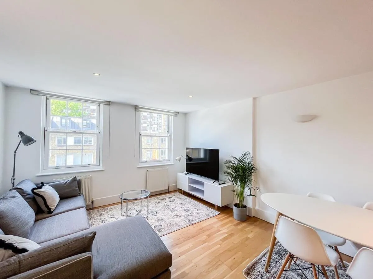 Image 5 of Stylish Camden Apartment K6
