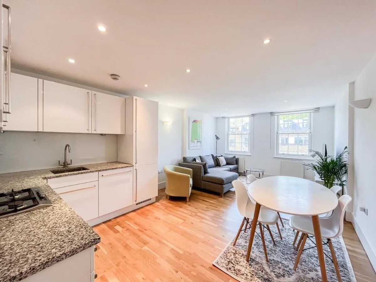Image 4 of Stylish Camden Apartment K6
