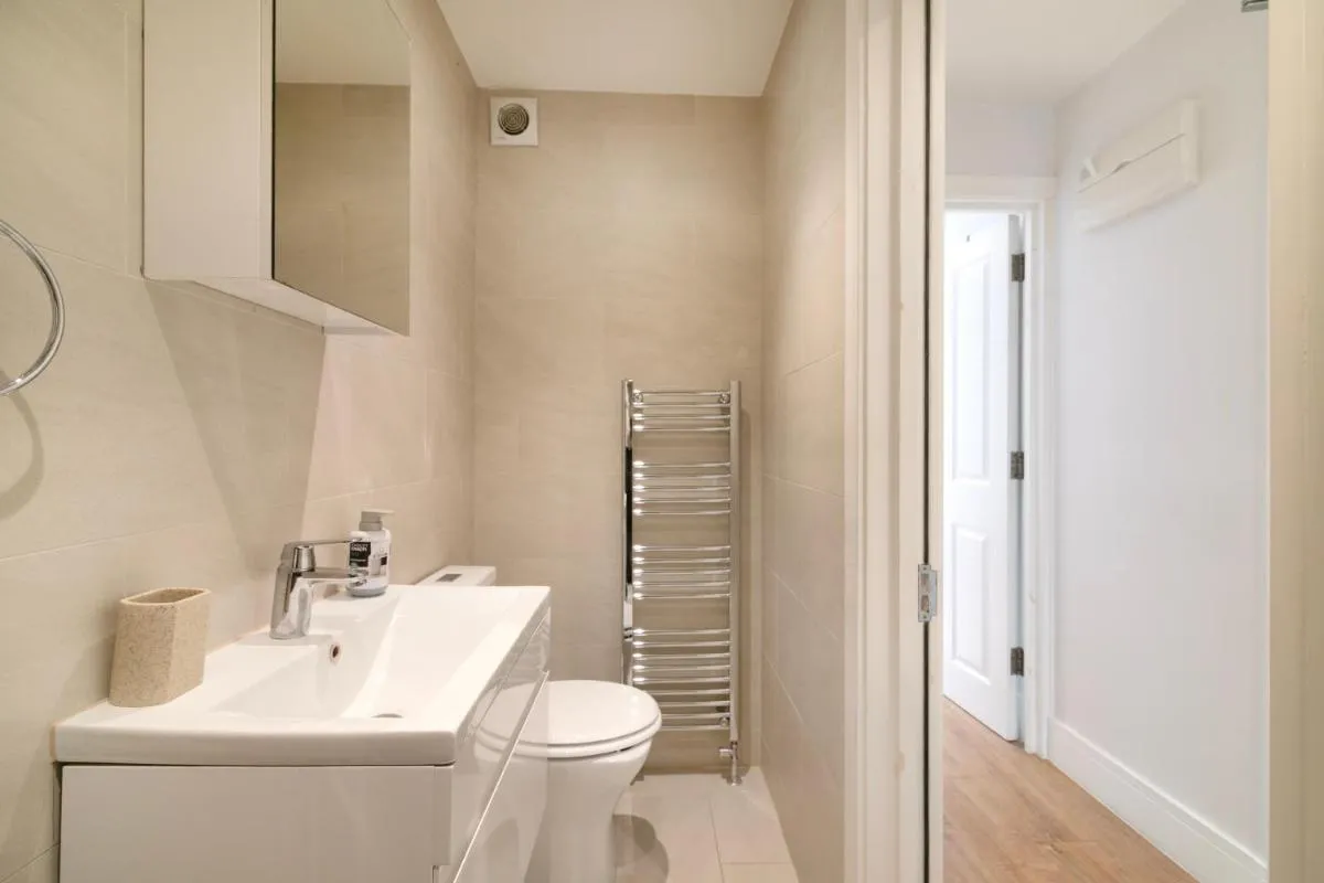Image 3 of Stylish Camden Town Apartments