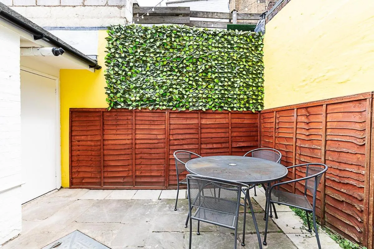 Image 4 of Stylish Earl’s Court Getaway