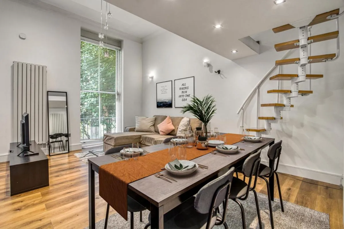 Image 4 of Stylish Flat by Hyde Park Walk to Notting Hill and Paddington