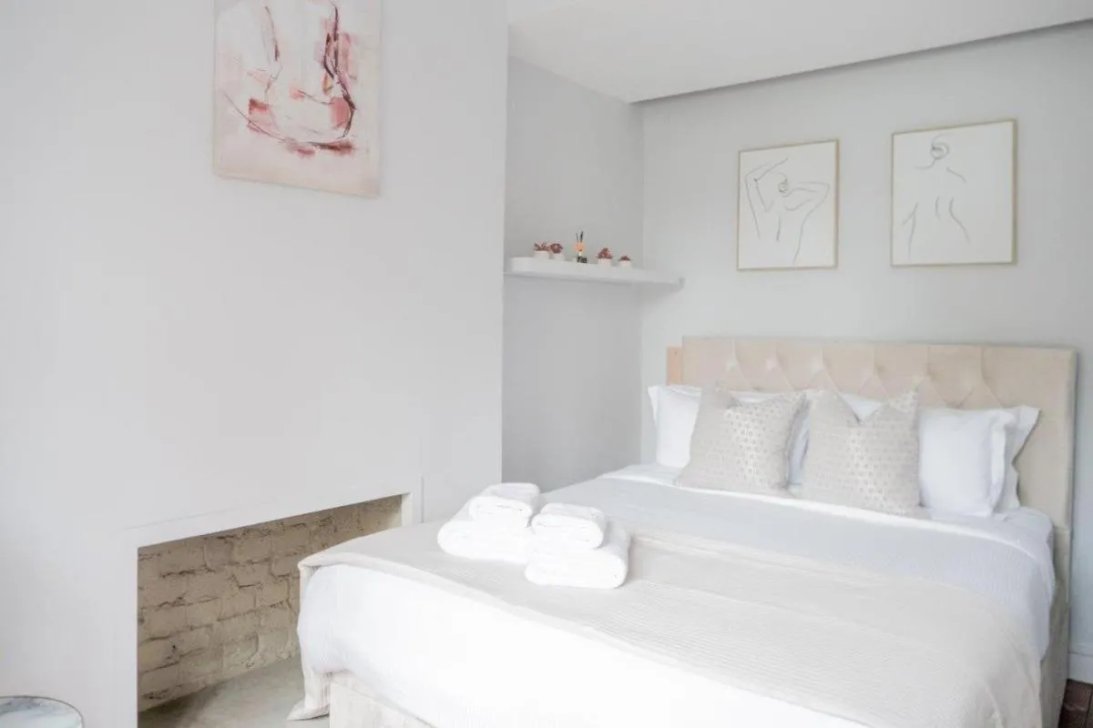 Image 4 of Stylish Flat in the heart of South Kensington