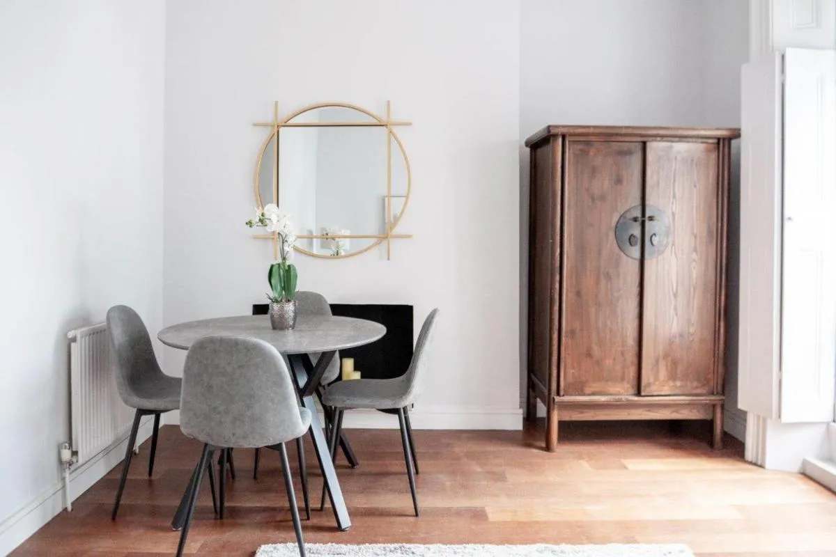 Image 3 of Stylish Flat in the heart of South Kensington