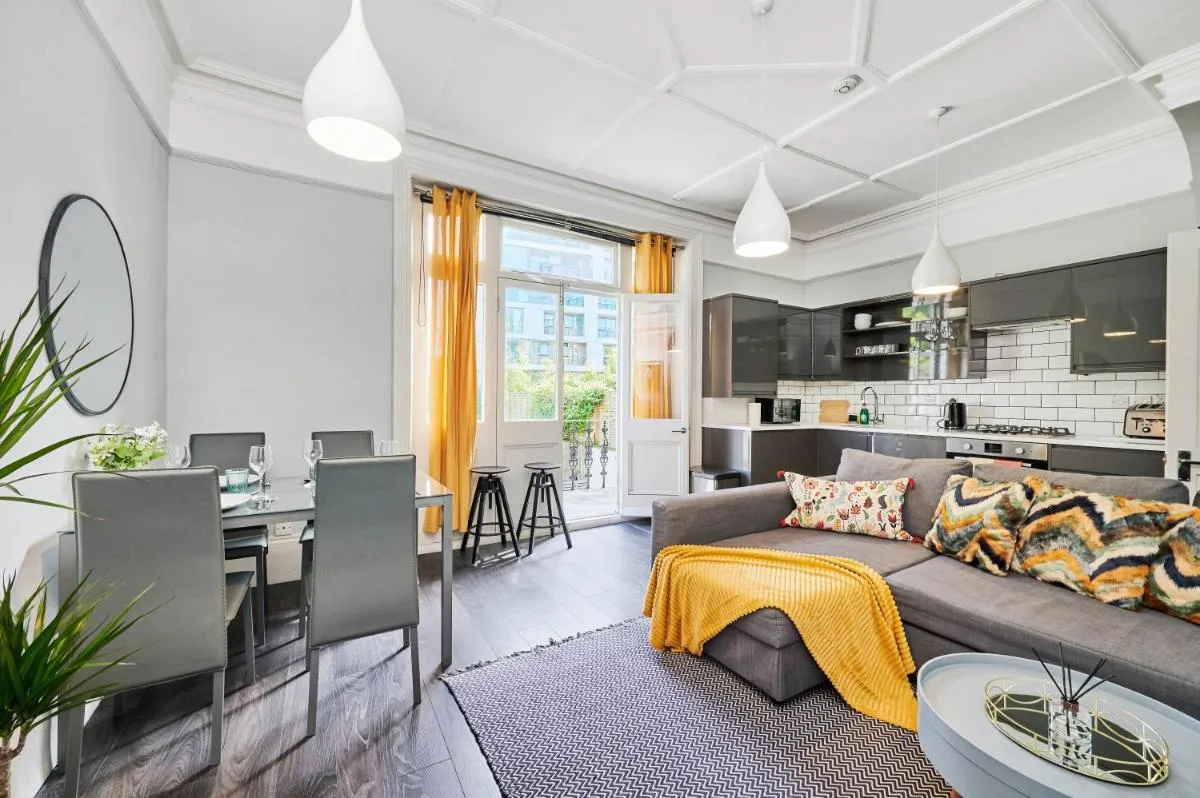 Image 4 of Stylish Garden Flat in Kensington Olympia