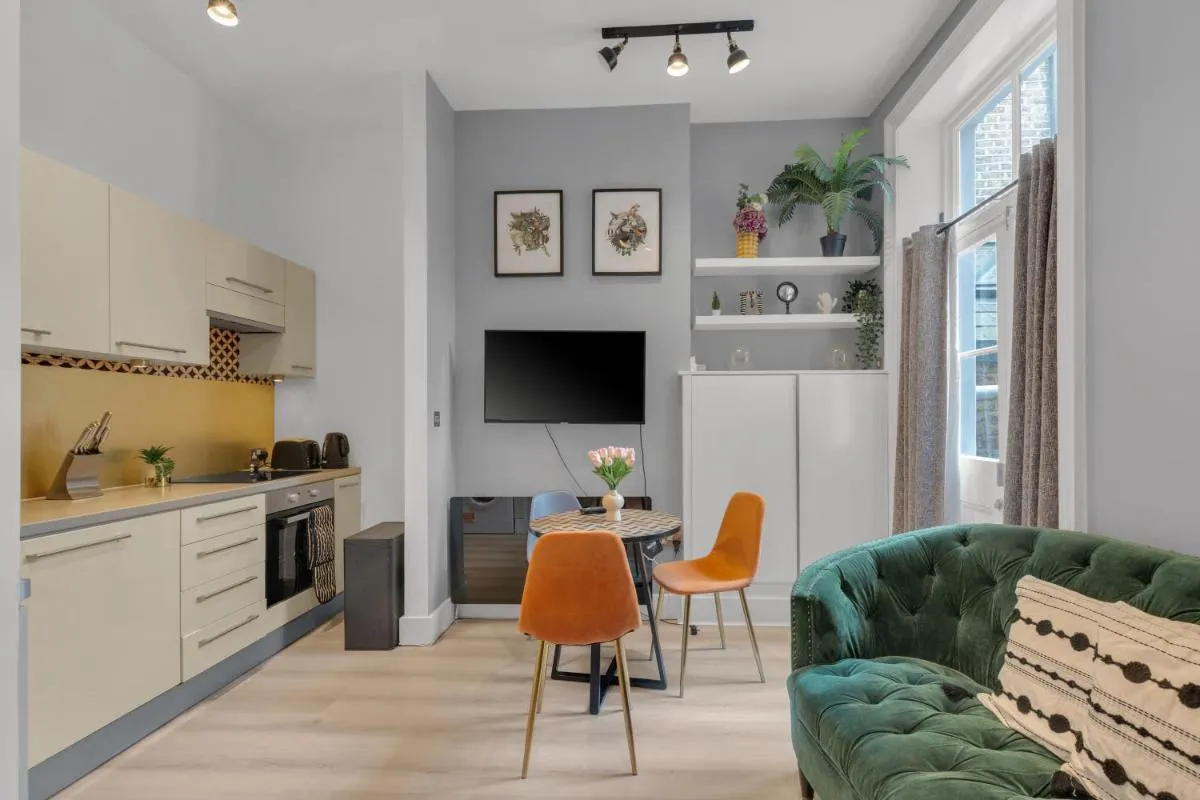 Image 4 of Stylish Lena Apartments Hammersmith by MySquare