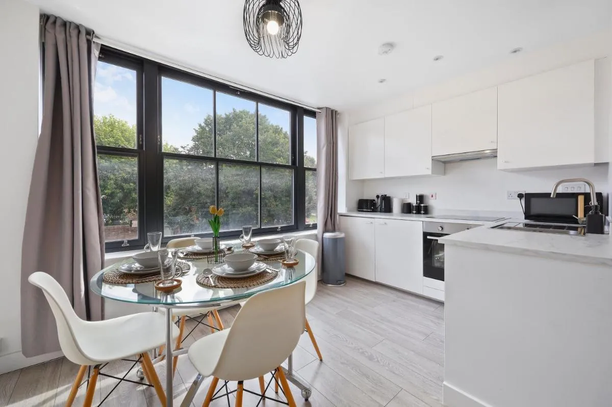 Image 4 of Stylish London Zone 2 Flat Sleeps 6 5mins to London Bridge 50GBP Cashback on January Stays
