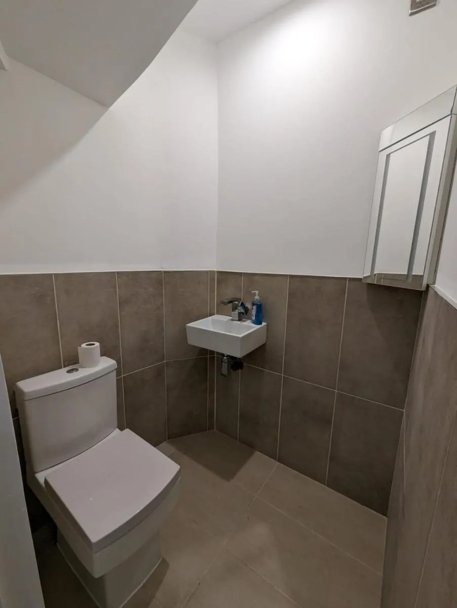 Image 4 of Stylish, Luxury, Cosy Flat