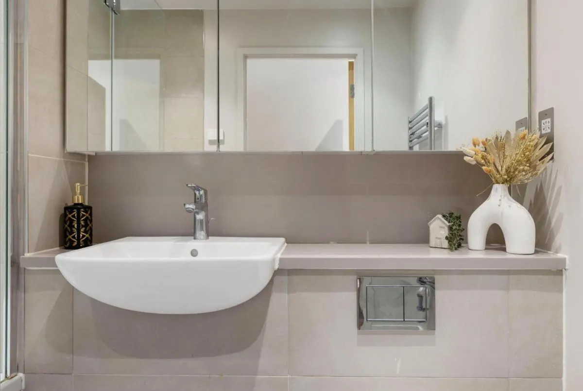 Image 2 of Stylish New-Build 1-Bed Retreat for 4 In The Heart of Brixton, Easy London Access
