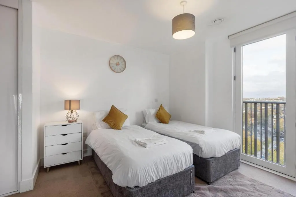 Stylish New-Build 1-Bed Retreat for 4 In The Heart of Brixton, Easy London Access
