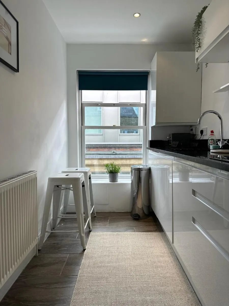 Image 5 of Stylish One Bedroom Flat Chancery Lane
