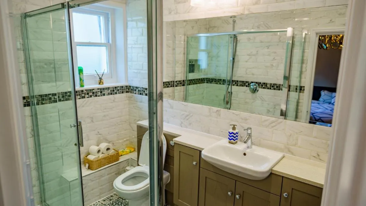 Image 3 of Stylish One Bedroom Flat in Kensingston London