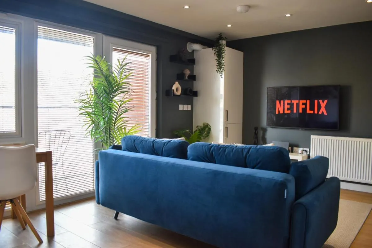 Image 5 of Stylish Peckham Apartment 10 Seconds From Station