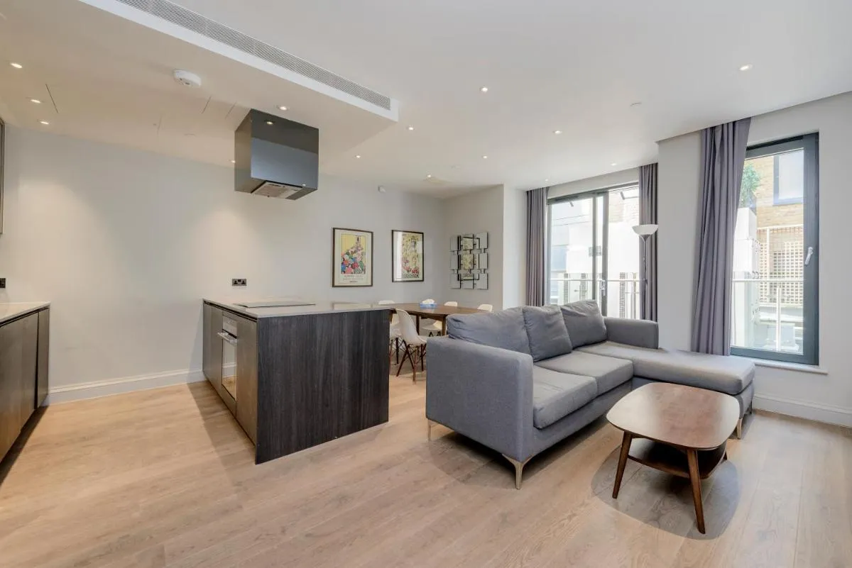 Image 5 of Stylish & Central 2-Bedroom Apartment