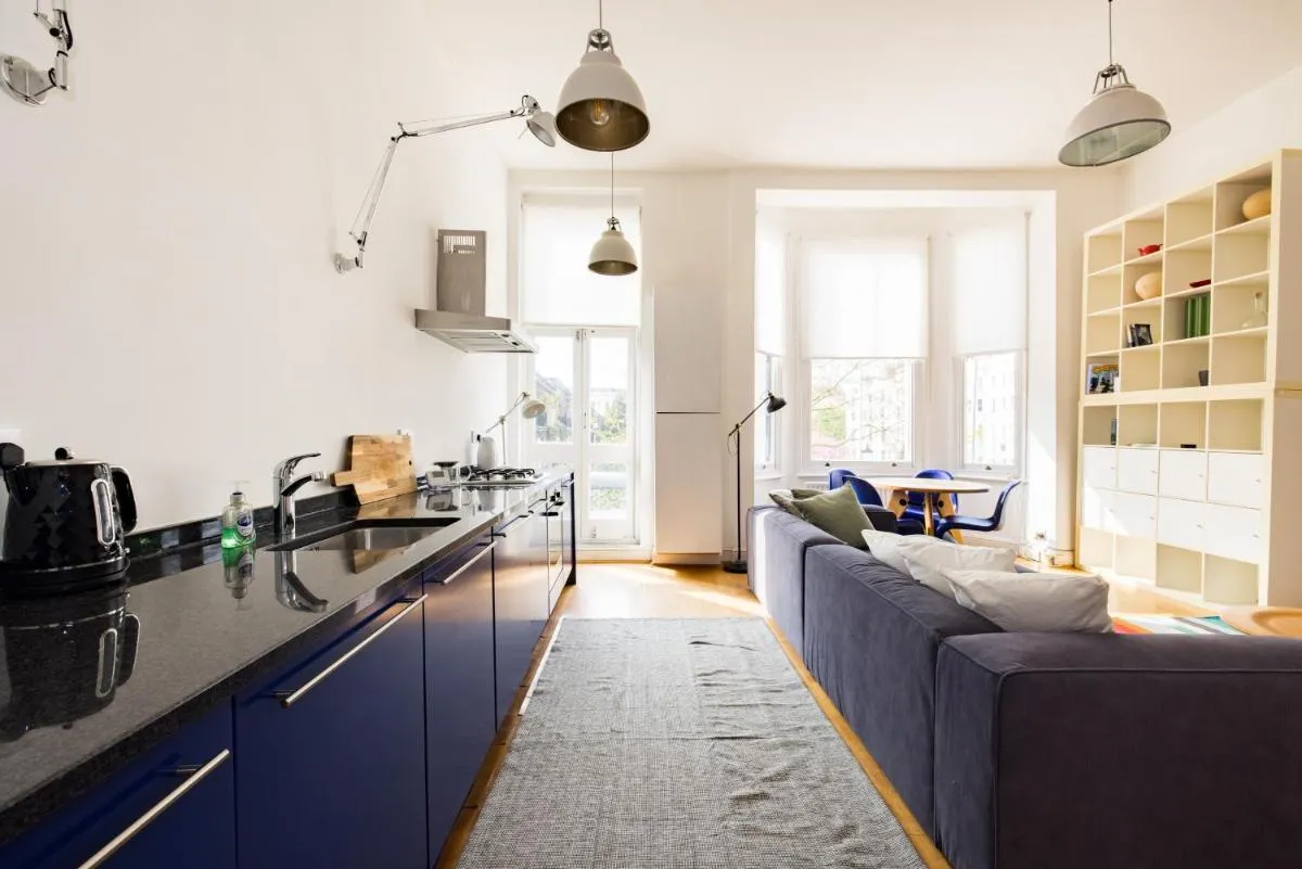 Image 4 of Stylish & Spacious Notting Hill Loft