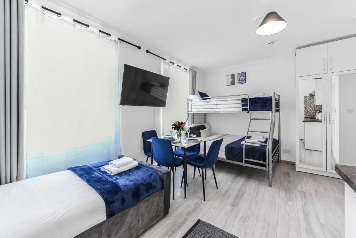 Image 2 of Stylish and Cosy Apartments in Camden 5mins to Kings Cross St Pancras