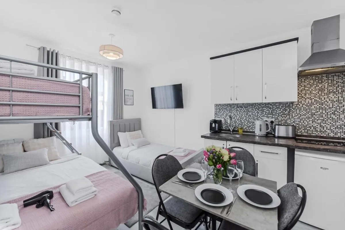 Image 4 of Stylish and Cosy Apartments in Camden 5mins to Kings Cross St Pancras