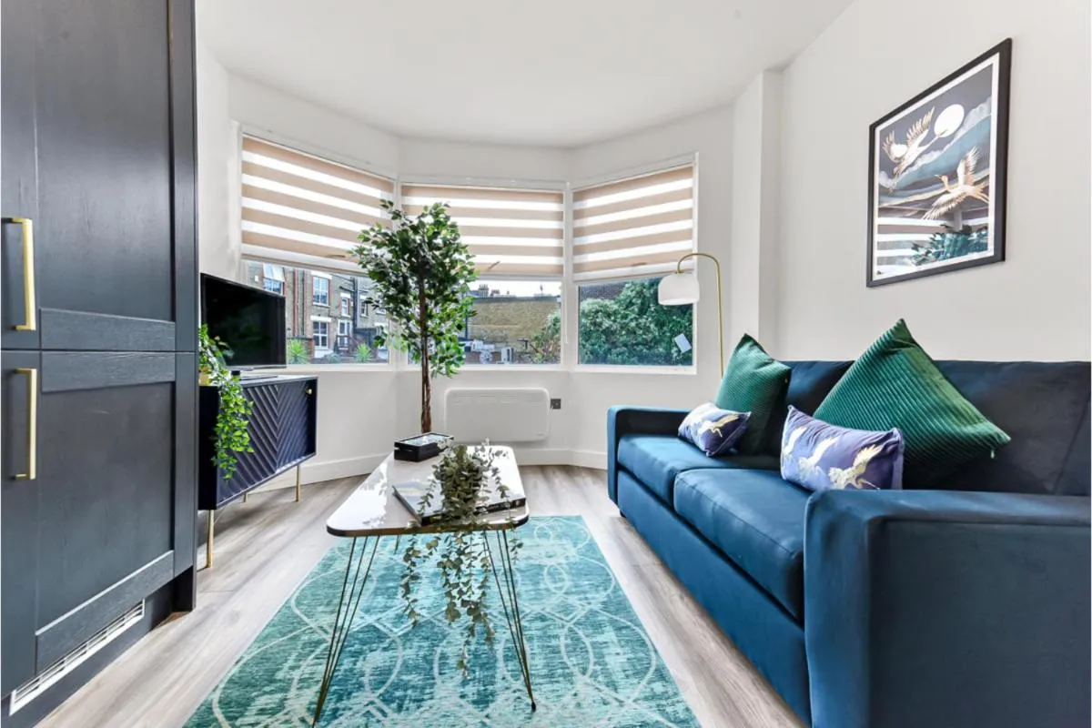 Image 3 of Stylish and Family Friendly 3 Bedroom Apartment