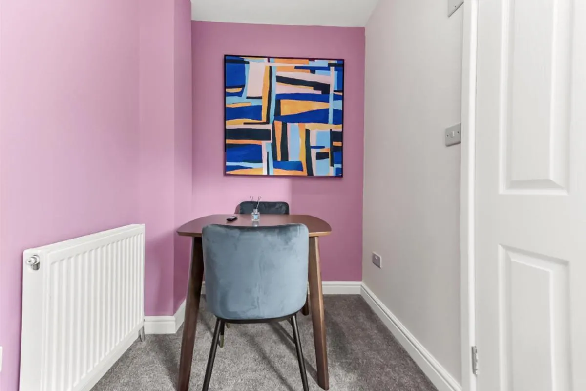 Image 3 of Stylish and Snug Studio