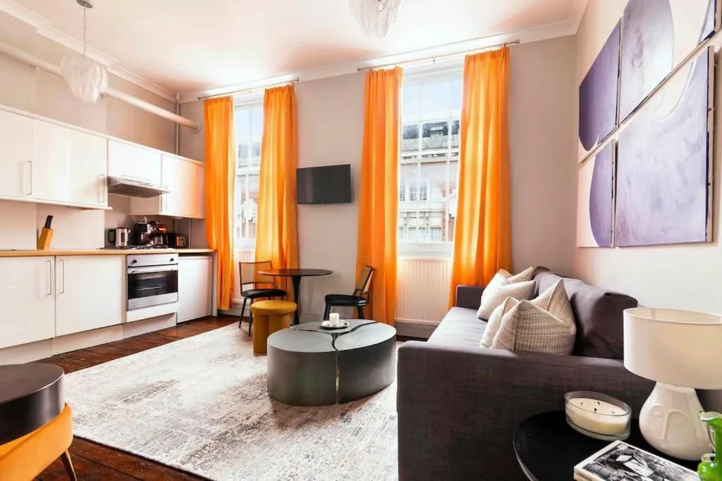 Image 4 of Stylish central London flat