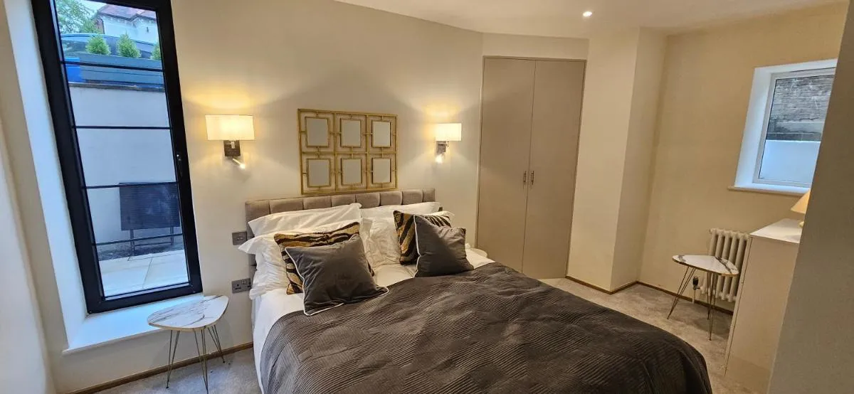 Image 3 of Stylish new 2 bedroom apartment