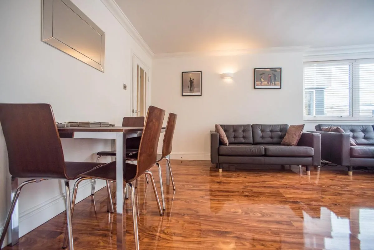 Image 3 of Superb Spacious Zone 1 Modern 3-Bed 2-Bath, Trendy Fitzrovia W1 by Oxford Street Sleeps 6
