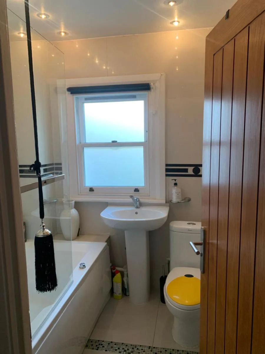 Image 3 of Superbly Furnished Apartment in Central London