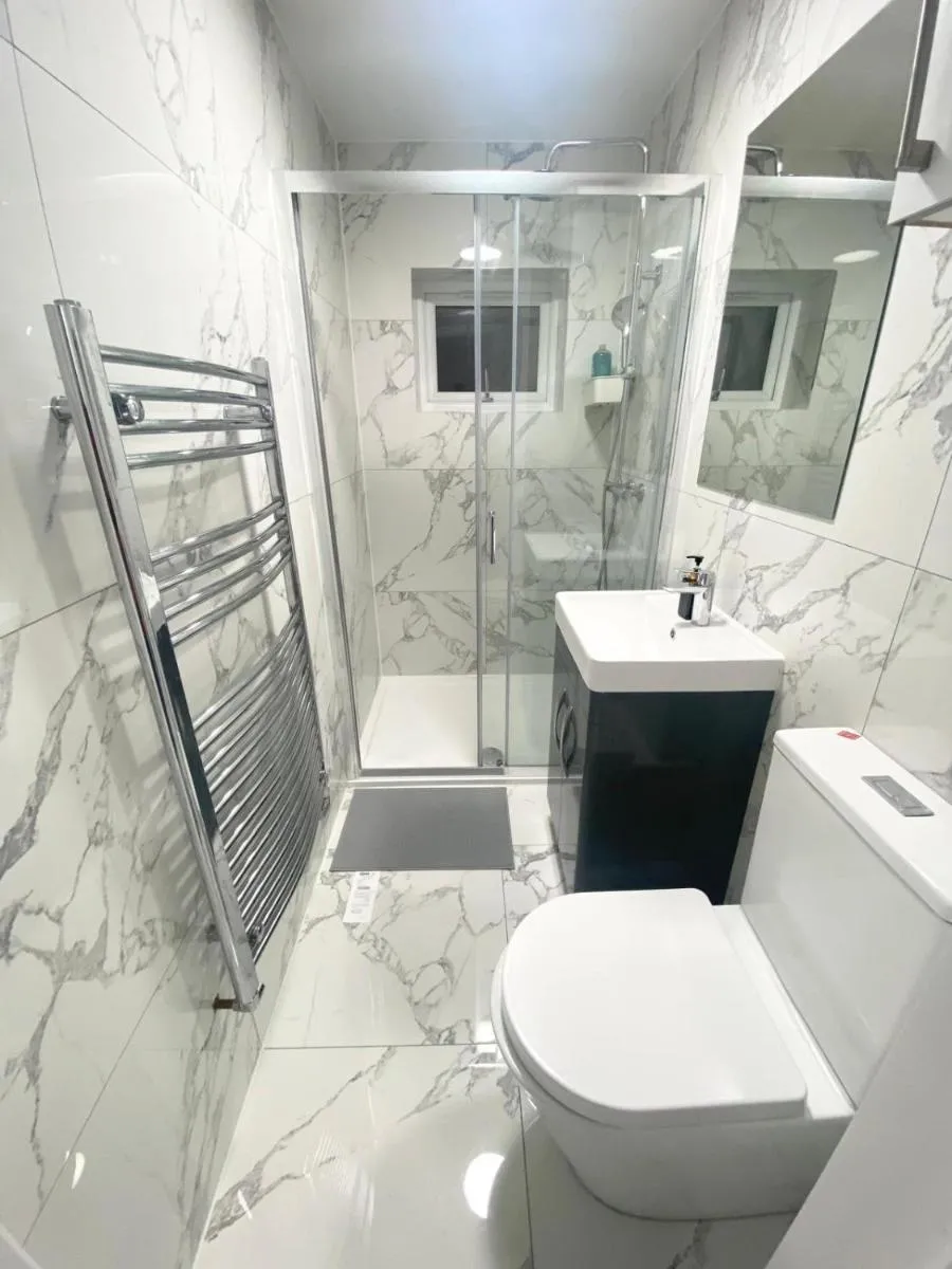 Image 4 of THE ROYAL BOUTIQUE MAYFAIR LODGE bY LONDON , SLEEP 8