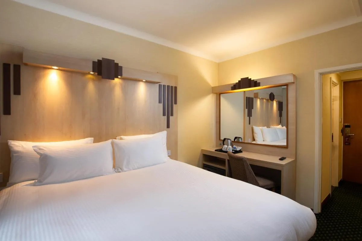 Image 4 of Tavistock Hotel