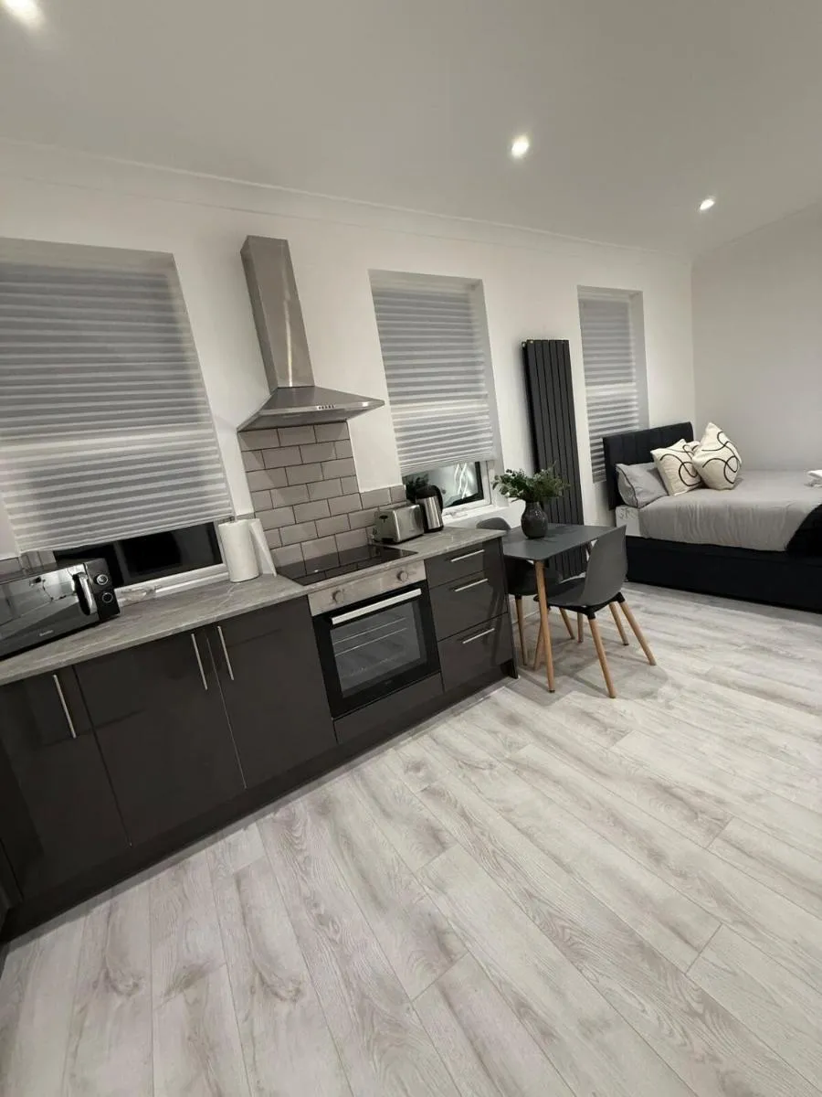 Image 4 of The Avenue Suite