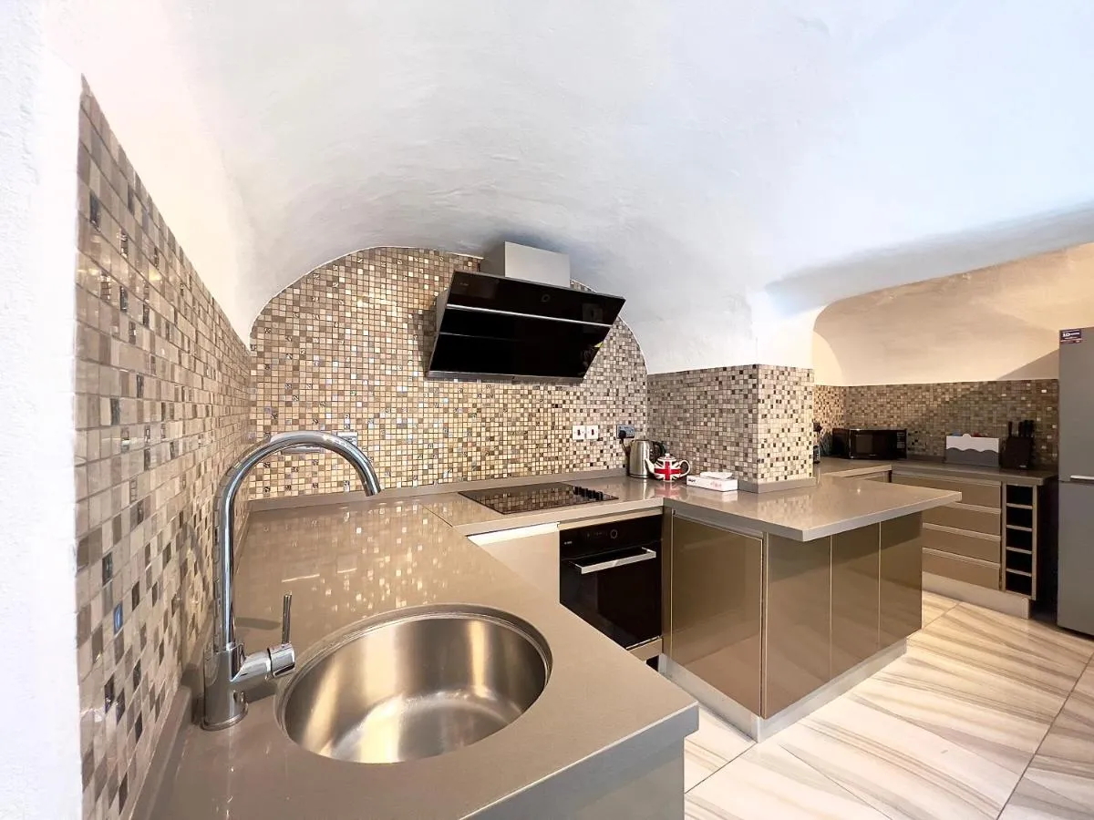 Image 3 of The Beverley Apartments London – Victoria