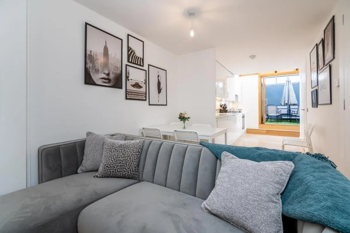 Image 5 of The Deluxe Barbican Duplex