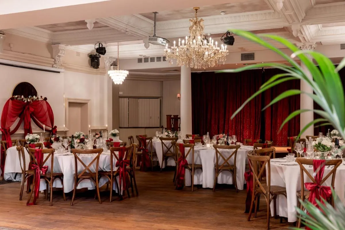 Image 5 of The Drayton Court Hotel