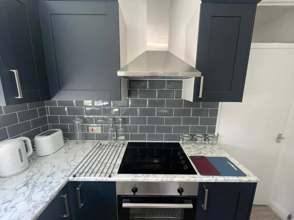 Image 4 of The E17 Suite