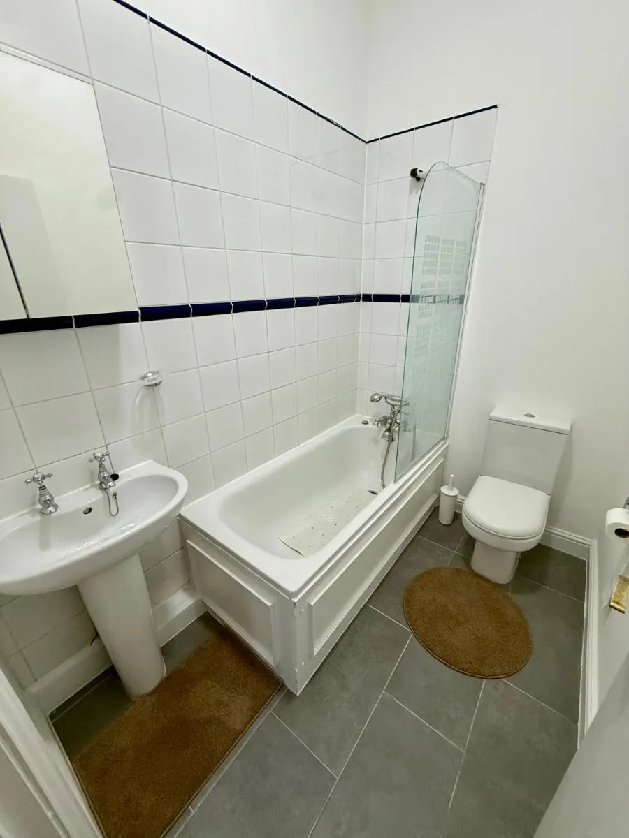 Image 4 of The Finchley Grand Flat I