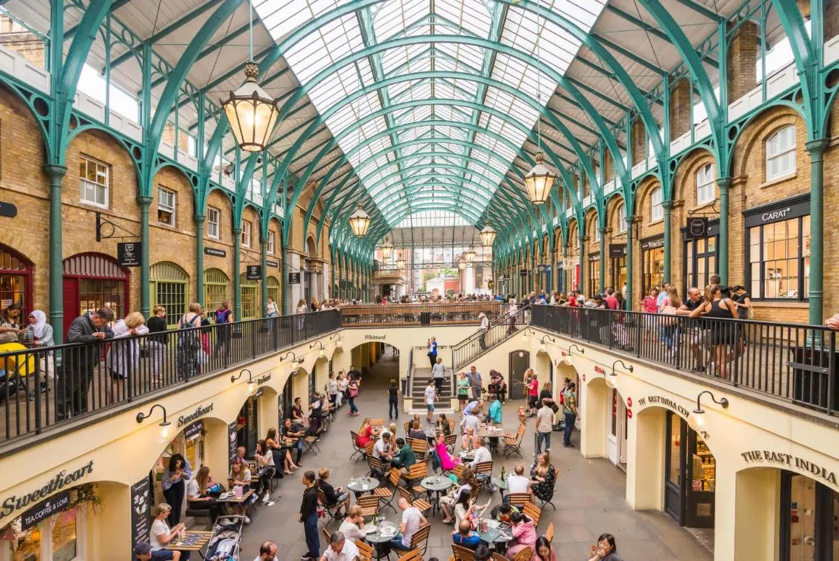 Image 5 of The Good Vibes Parlour – Covent Garden – by Frankie Says
