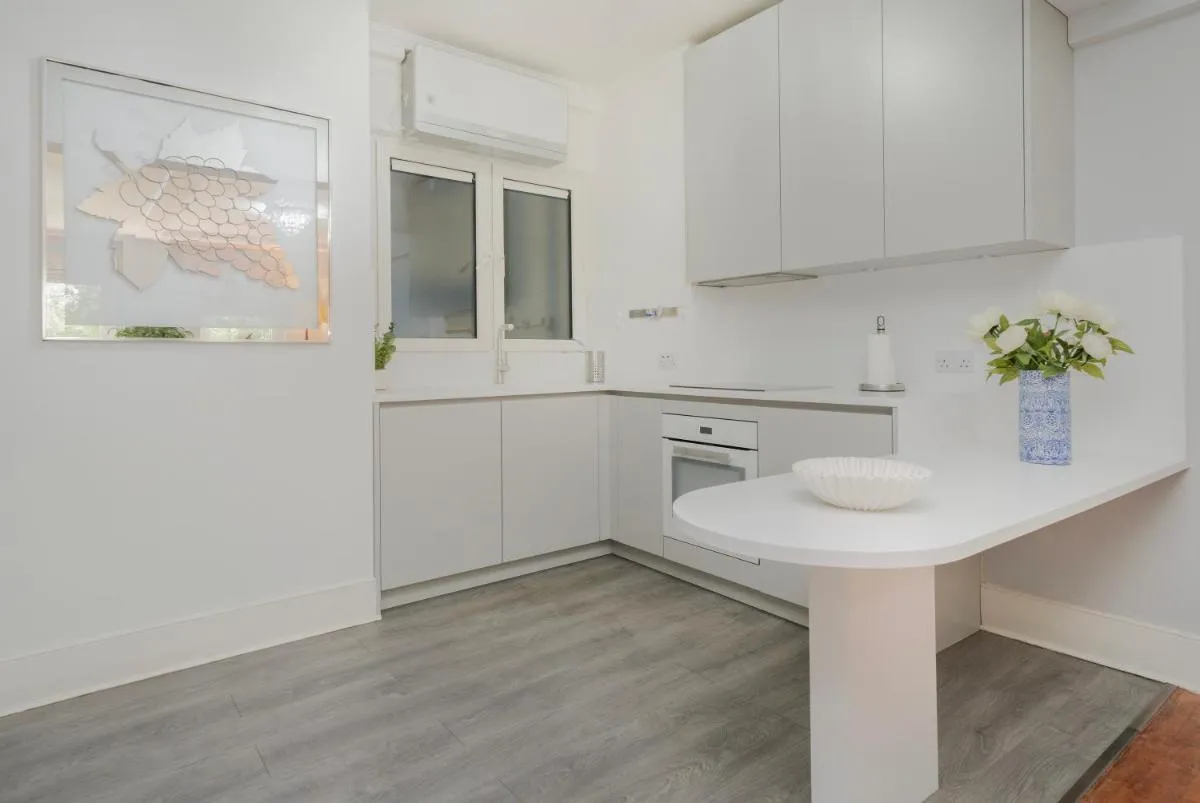 Image 3 of The Grande Mayfair Apartment