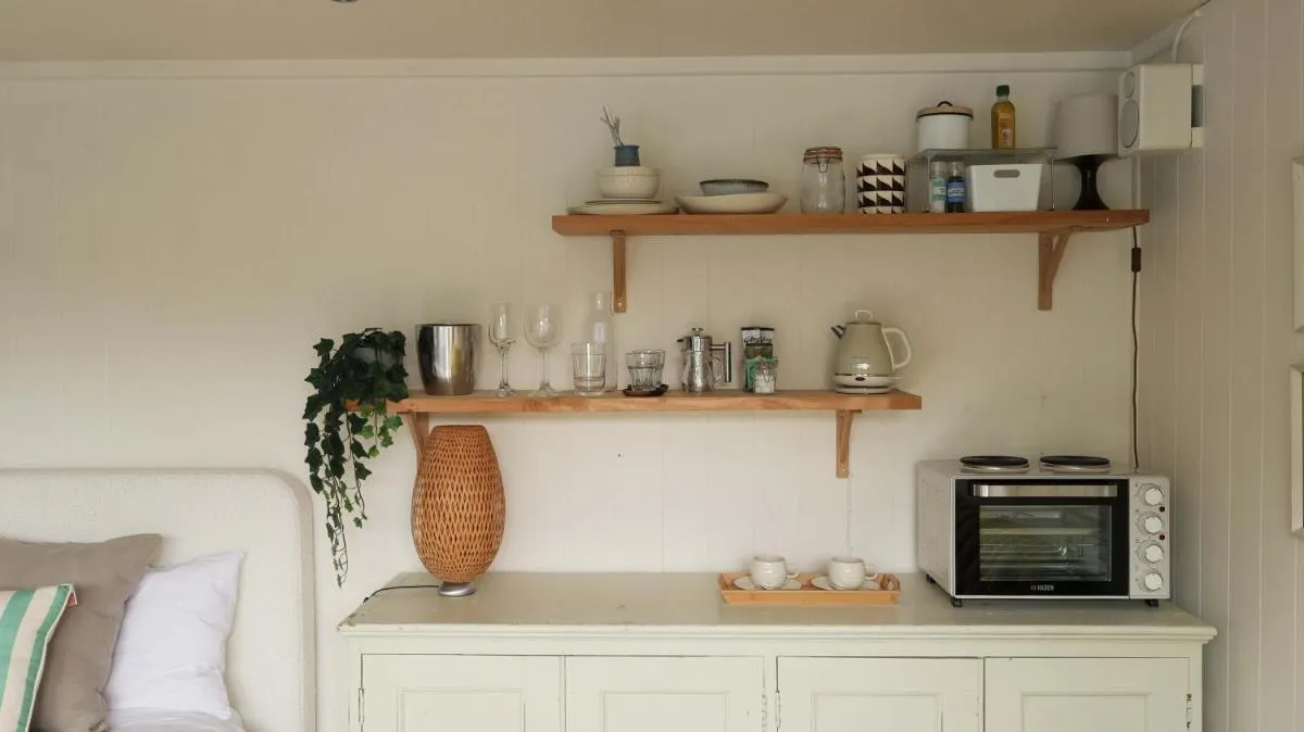 Image 3 of The Green Escape – Private Cabin Retreat in London