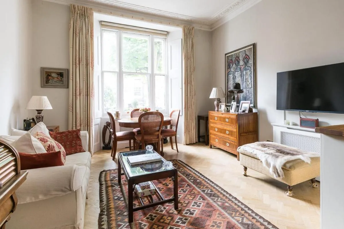 Image 5 of The Hummingbird – 1 Bedroom by Kensington Gardens