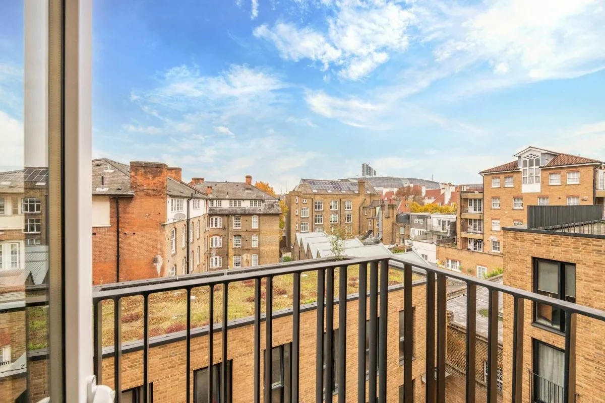 Image 5 of The King’s Residence – St Pancras – by Frankie Says
