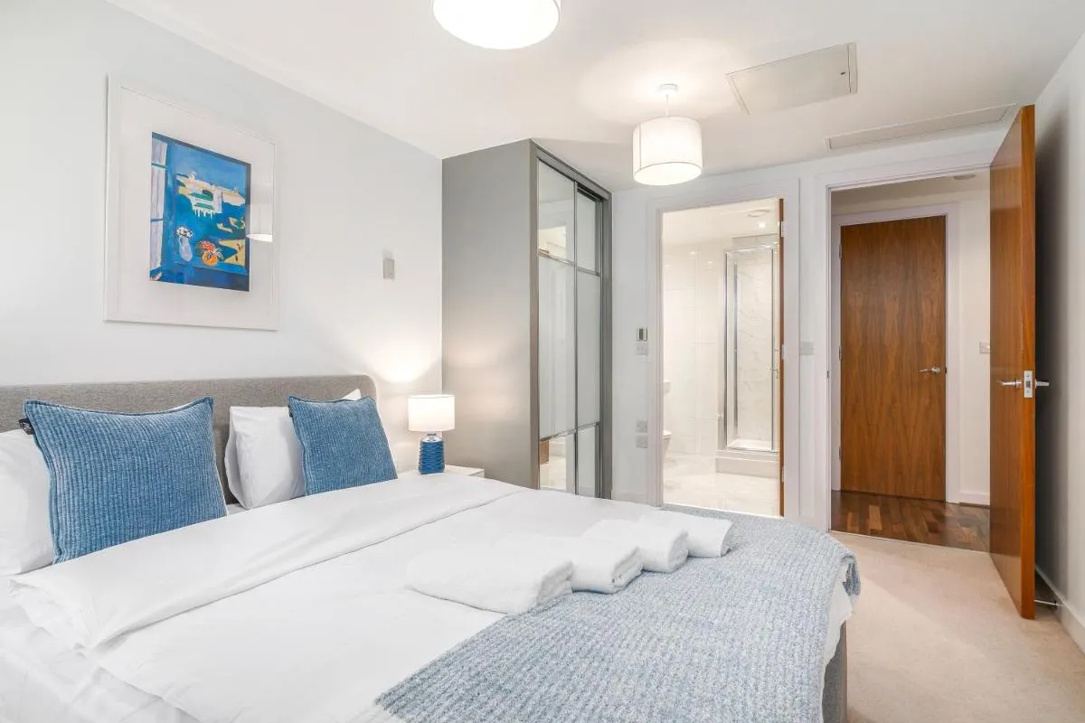 Image 5 of The Lambs Passage Executive Apartment