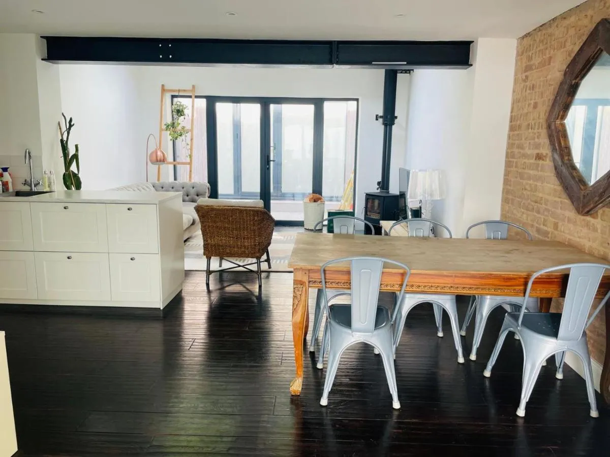 Image 3 of The Lawns Private Rooms in Shared Home