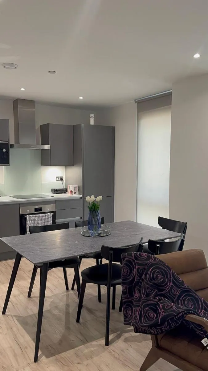 Image 4 of The Luxury Spot