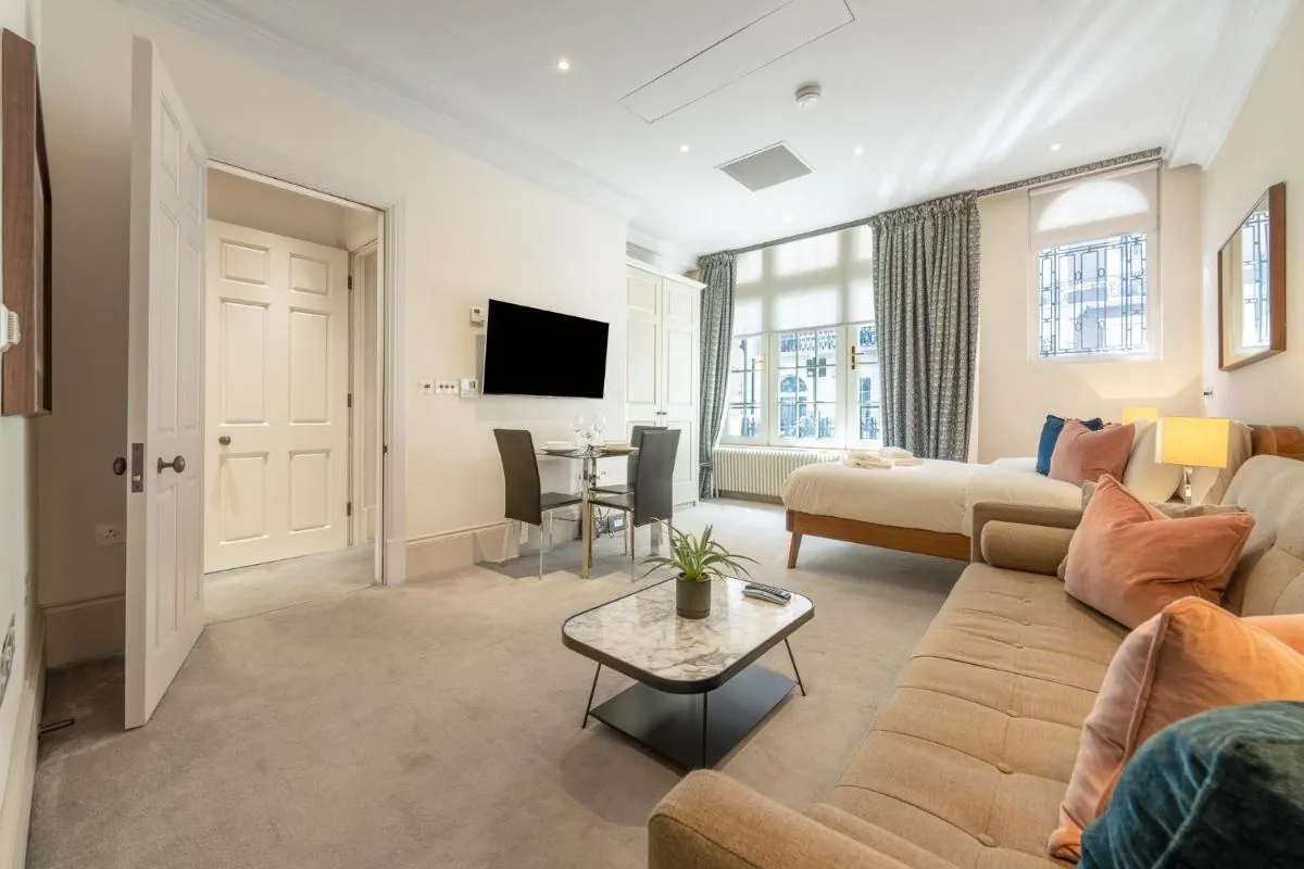 Image 5 of The Mayfair Residence