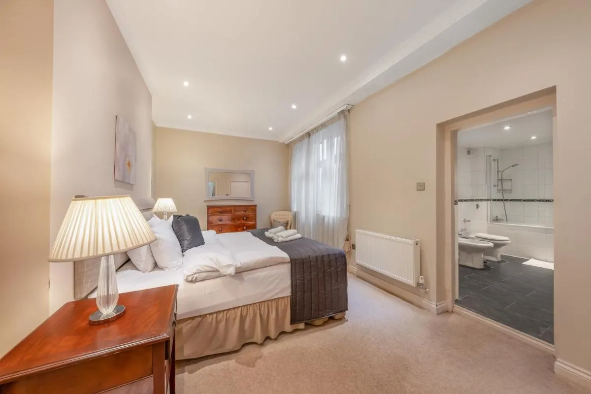Image 3 of The Mayfair Residence