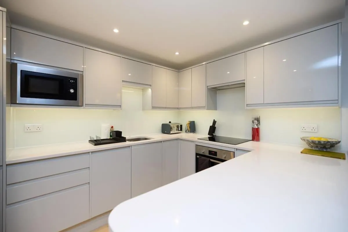 Image 3 of The Melbray Gem – 2BDR Apartment with Courtyard