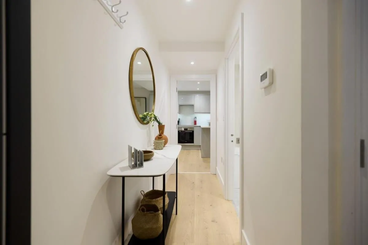 Image 4 of The Melbray Gem – 2BDR Apartment with Courtyard