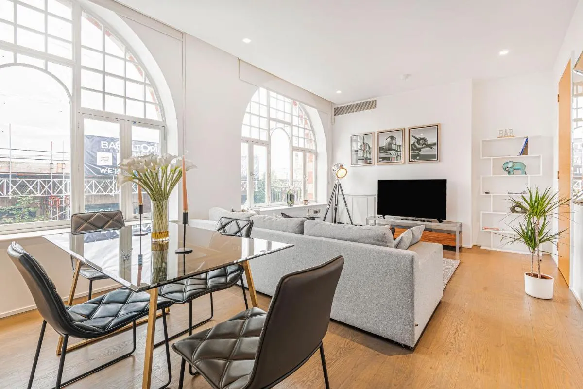Image 5 of The Most Premium Apartments Oxford Street Area