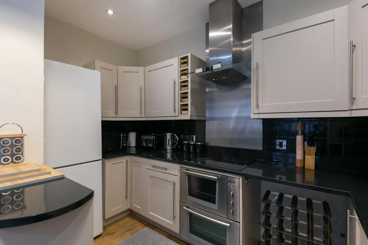 Image 3 of The Notting Hill Residence – 2 BR Apartment Close to Hyde Park