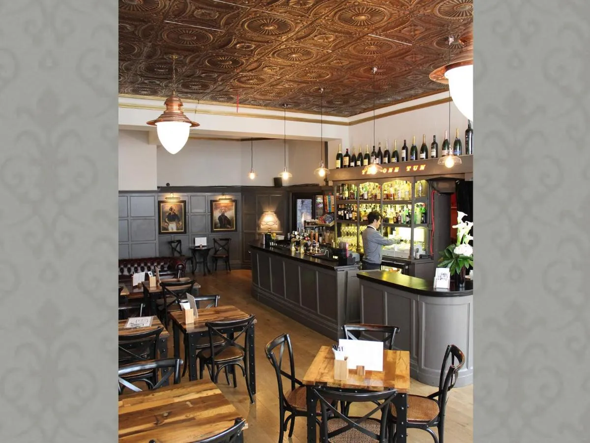 Image 4 of The One Tun Pub & Rooms