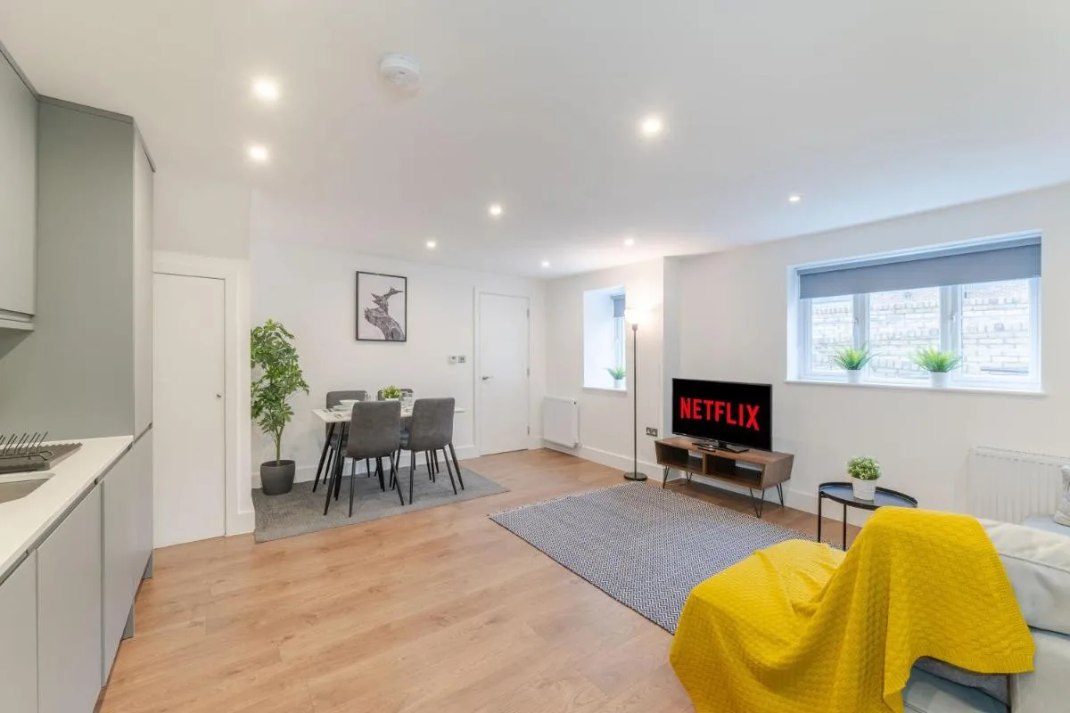 Image 5 of The Perfect Stay London, Home with 2 Bedrooms 1 Bath – Battersea, Vauxhall and Nine Elms
